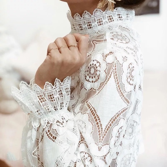 Romantic White Lace Bohemian Long Sleeve Blouse - Picture 8 of 9